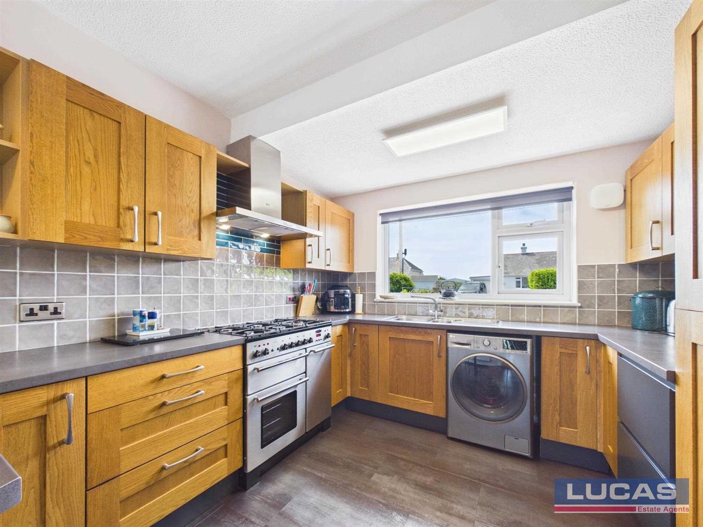 Lon St Ffraid, Trearddur Bay